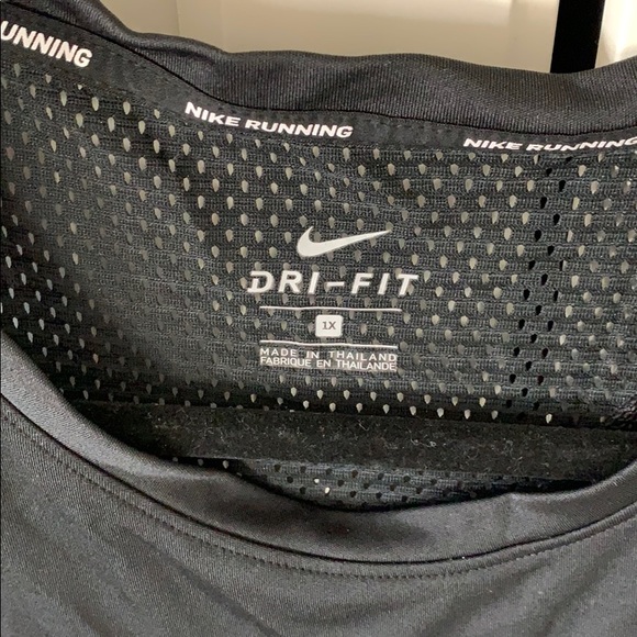 Nike training tank - Picture 5 of 5